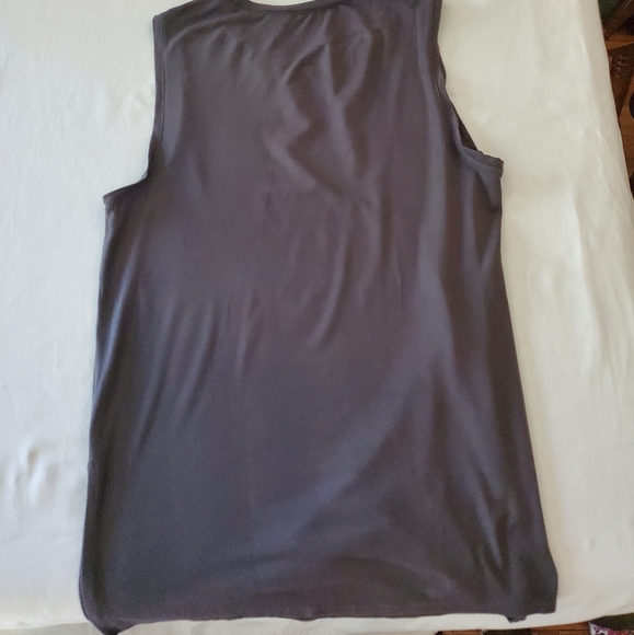 Two women's tank tops. - Picture 5 of 5